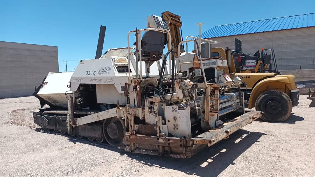 PAVIMENTADORA TEREX CEDARAPID CR 462