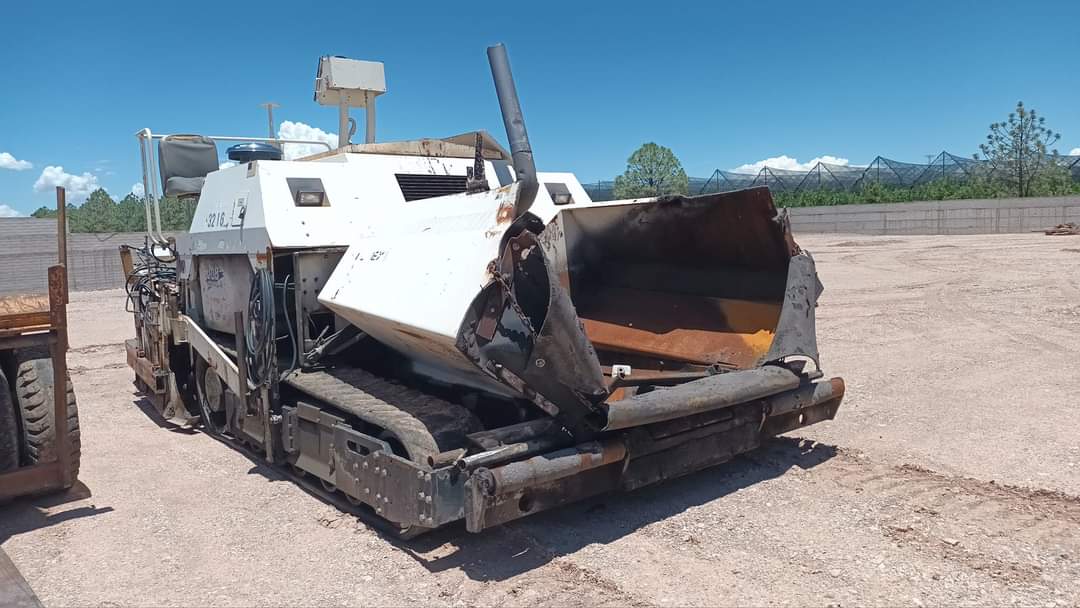 PAVIMENTADORA TEREX CEDARAPID CR 462